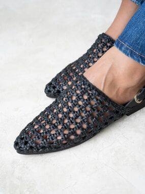 NWT Liberte Leather Vienna Woven Black Mule size 11